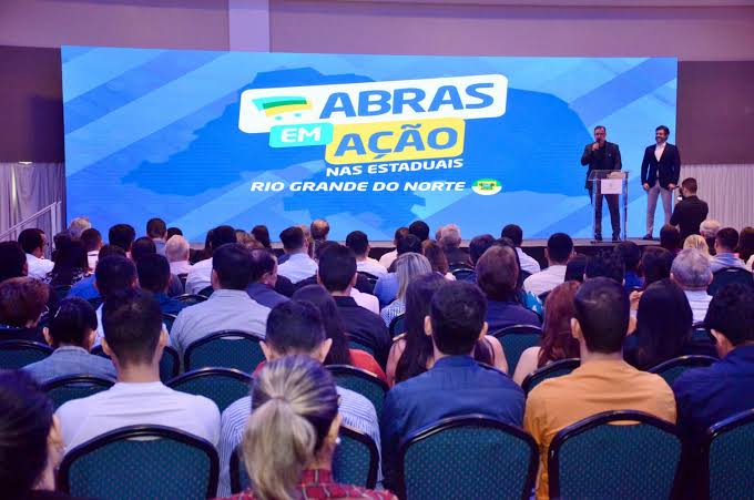 ABRAS em Ação nas Estaduais chega ao Rio Grande do Norte com foco em tendências de consumo e eficiência operacional para o varejo alimentar