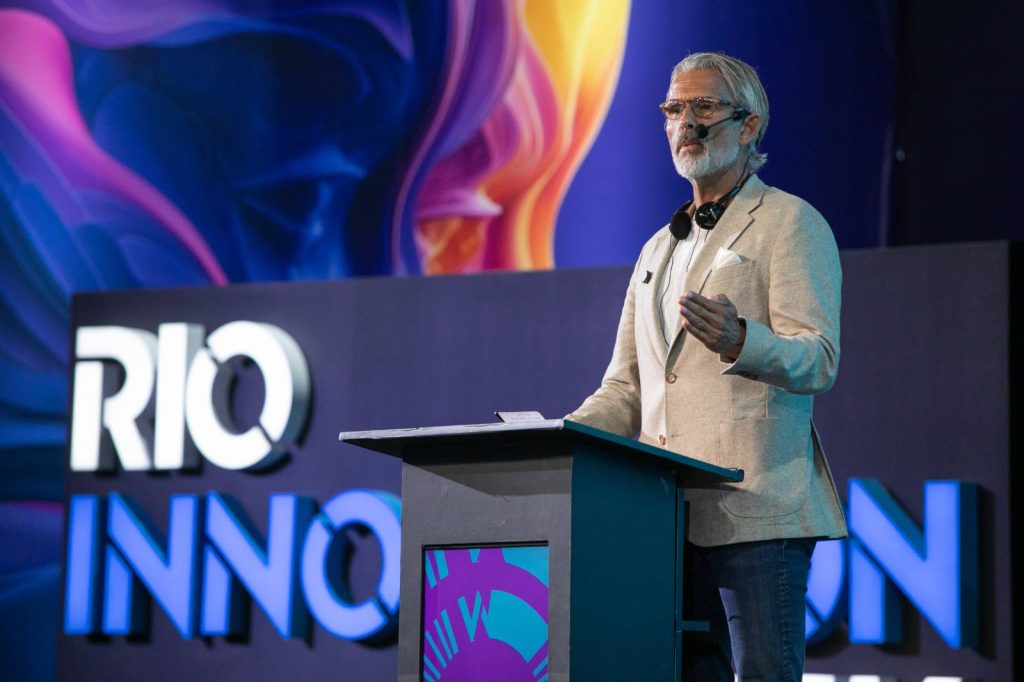 Chris Rynning alerta no Rio Innovation Week que a humanidade vive um novo 'momento Oppenheimer'